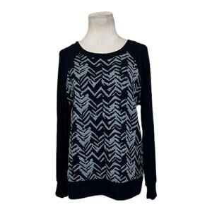 Le Lis black gray front chevron knit long sleeves sweater size M